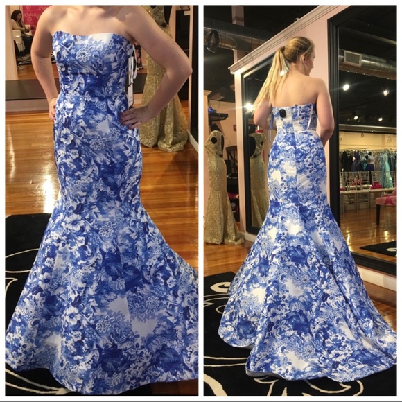 Sherri Hill Dresses & Skirts - Sherri Hill 51198 NWT